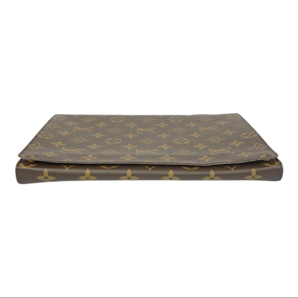 Louis Vuitton Monogram Foldable Ipad Tablet Case - Picture 7 of 16